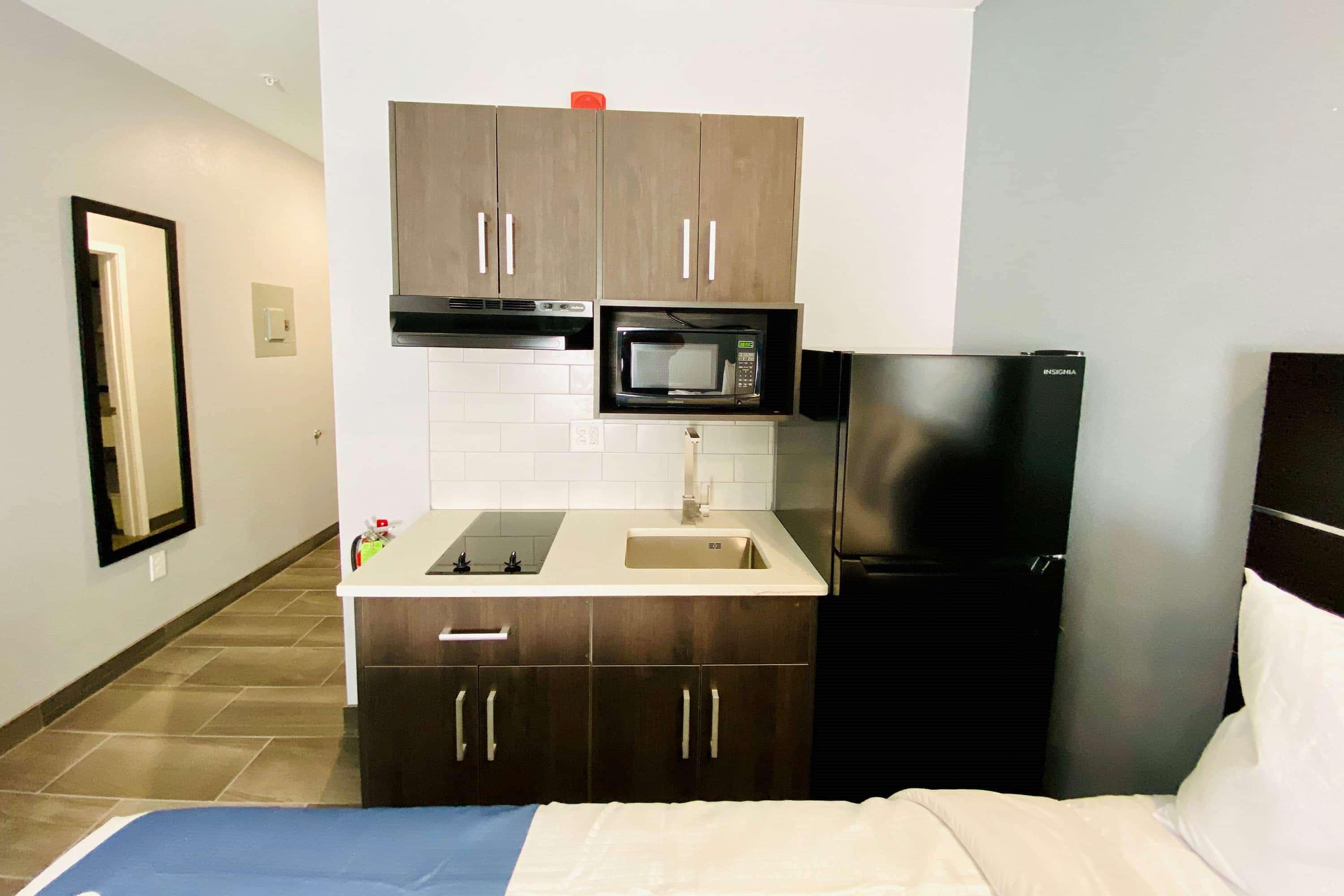 Days Inn & Suites By Wyndham Horn Lake - Memphis Graceland Εξωτερικό φωτογραφία