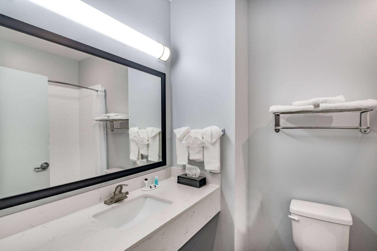 Days Inn & Suites By Wyndham Horn Lake - Memphis Graceland Εξωτερικό φωτογραφία